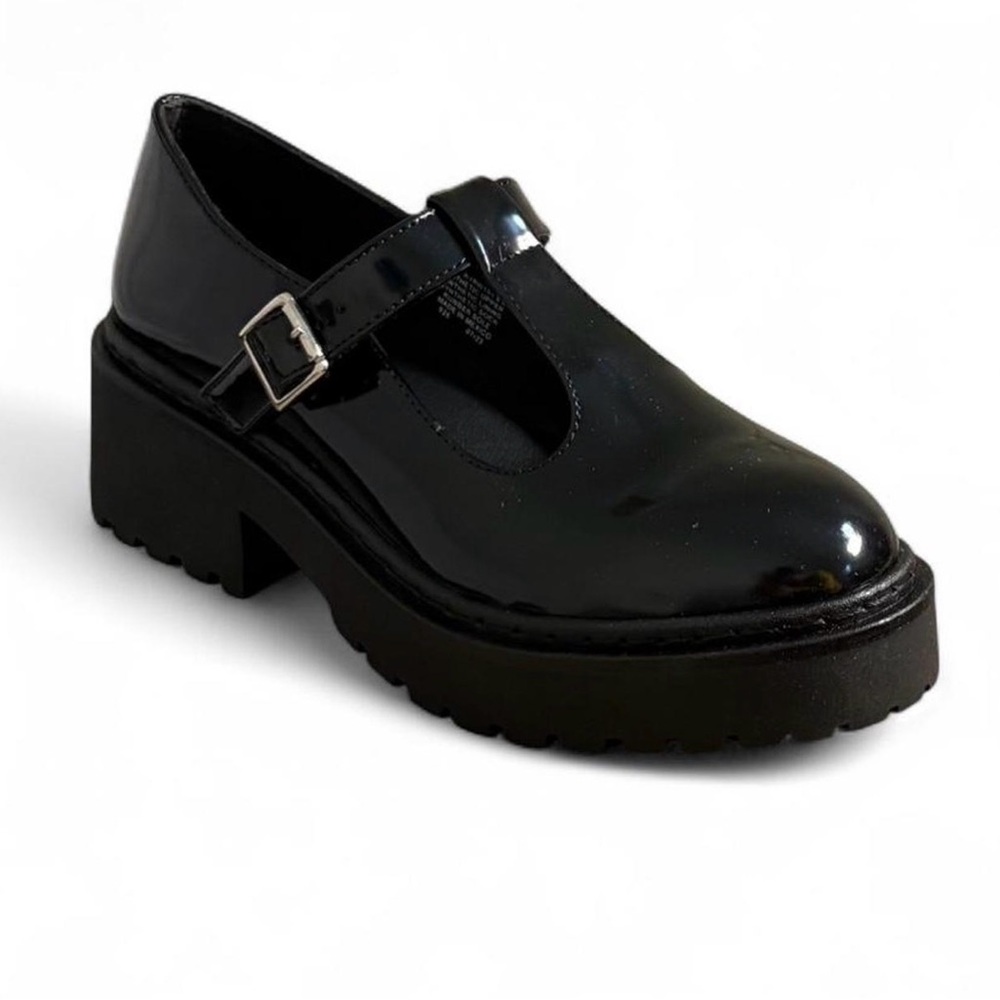 Steve Madden Black Patent Leather Mary Jane Shoes - Picture 2 of 3
